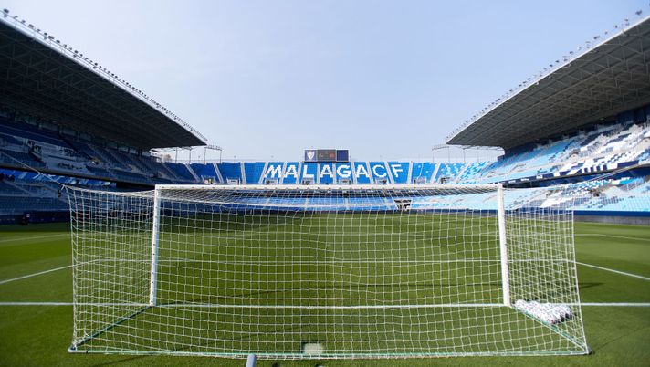 MALAGA, SPAIN - MARCH 27: General view inside the stadium prior to the FIFA World Cup 2022 Qatar qualifying match between Norway and Turkey at the La Rosaleda Stadium on March 27, 2021 in Malaga, Spain. Sporting stadiums around Norway remain under strict restrictions due to the Coronavirus Pandemic as Government social distancing laws prohibit fans inside venues resulting in games being played behind closed doors. (Photo by Fran Santiago/Getty Images) Stadio Malaga, caos sulla capienza: tifosi in rivolta e club preoccupato - immagine 1
