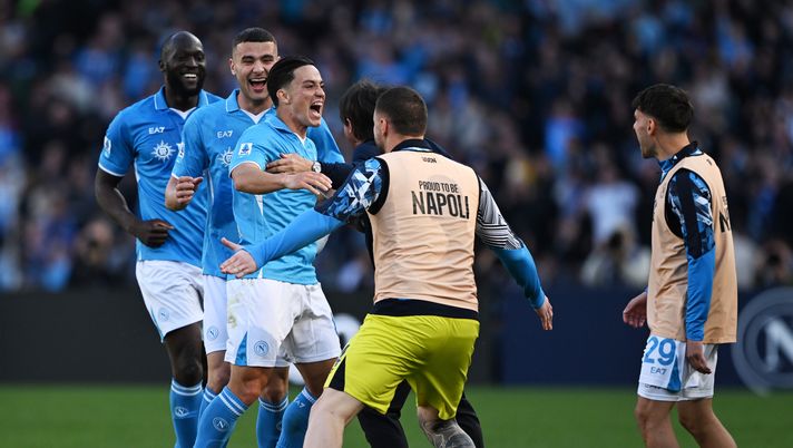 Il Napoli batte la Fiorentina 2-1 e ritorna a -1 dall’Inter: decidono Lukaku e Raspadori - immagine 1