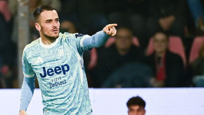 Filip Kostic avrebbe potuto vestire la maglia del Napoli ai tempi di Spalletti: lo rivela Nicolò Schira sulle colonne di Tuttosport. kostic napoli spalletti