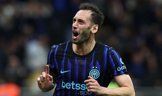 Padovan: “Mettete Fabregas all’Inter e Chivu al Como: vi dico cosa succederebbe”- immagine 2