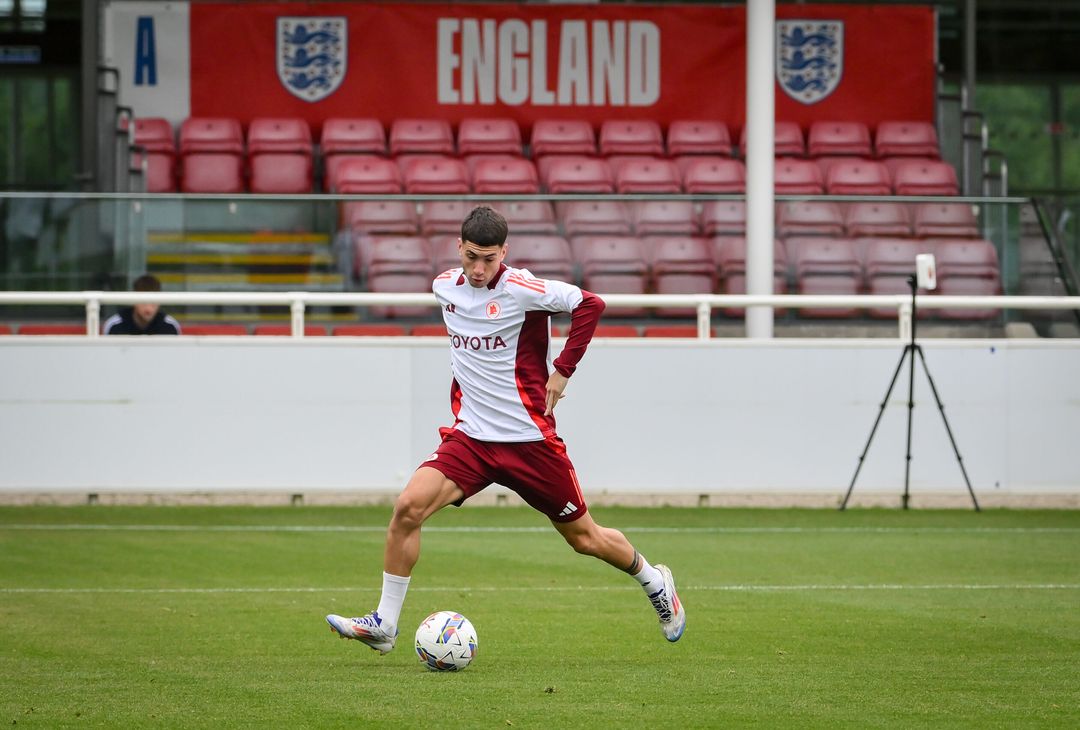 Roma, secondo giorno di allenamento in Inghilterra – FOTO GALLERY - immagine 13