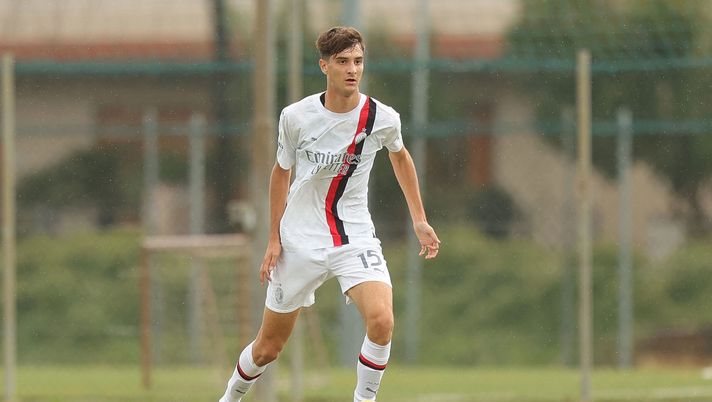 EMPOLI, ITALY - NOVEMBER 4: Pietro Parmiggiani of AC Milan in action during the match between Empoli U19 and AC Milan U19 - Primavera 1 on November 4, 2023 in Empoli, Italy. (Photo by AC Milan/AC Milan via Getty Images) Pietro Parmiggiani Milan Primavera