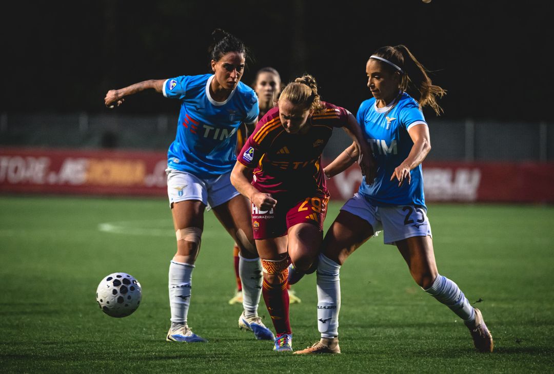WOMEN | Roma-Lazio, le foto della sesta di Serie A Women – GALLERY - immagine 2