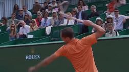 VIDEO – Medvedev perde la testa contro il viola Berrettini. Racchetta distrutta