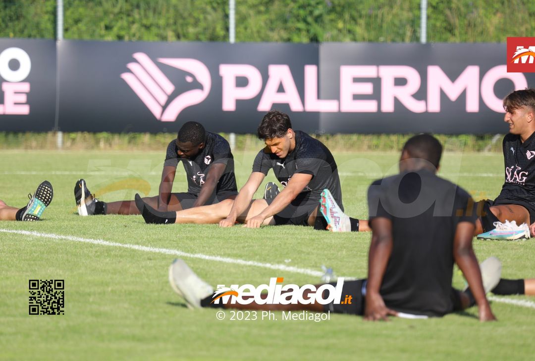 FOTO Ritiro Palermo: il primo allenamento di Brunori e compagni a Ronzone (Gallery) - immagine 6