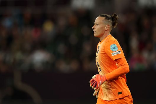 Düsseldorf, Germania - 24 ottobre 2025: Pauline Peyraud-Magnin durante la partita contro la Germania. (Photo by Dean Mouhtaropoulos/Getty Images) Juventus Femminile, Peyraud-Magnin: “Ricevuto minacce da scommettitori”- immagine 2