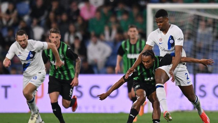 Tuttosport assegna 4,5 a Dumfries: “Leggerezza non da campione d’Italia” - immagine 1