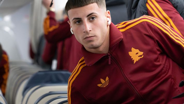 Calciatore della Roma commenta un meme su Giulia Cecchettin: è bufera - immagine 1