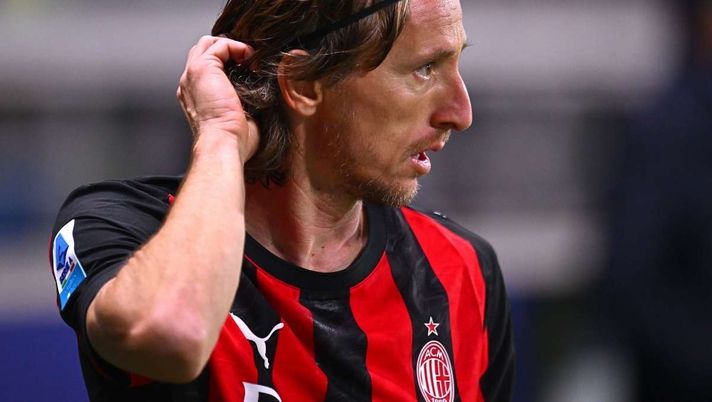 Inter-Milan, derby anche a centrocampo: Çalhanoğlu e Modric a confronto