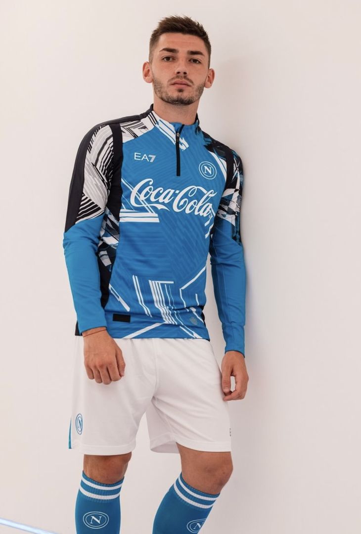 GALLERY Simeone e Gilmour testimonial d’eccezione: ecco il nuovo kit di allenamento - immagine 3