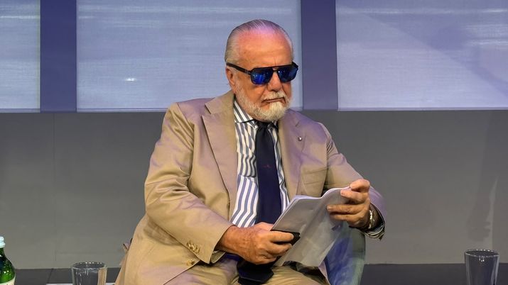 De Laurentiis: “Vogliamo fare stadio e centro sportivo. Ci lavorerò giorno e notte!” De Laurentiis: “Vogliamo fare stadio e centro sportivo. Ci lavorerò giorno e notte!” - immagine 1