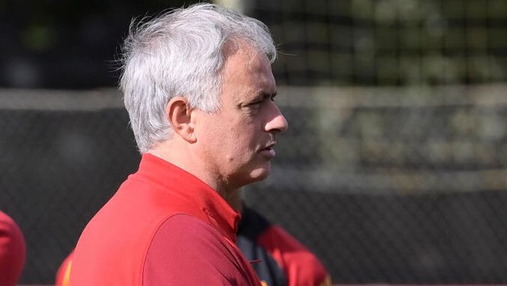 Getty Images Mourinho all’attacco e contro tutti: “Difendo la Roma, il club non si fa sentire” - immagine 1