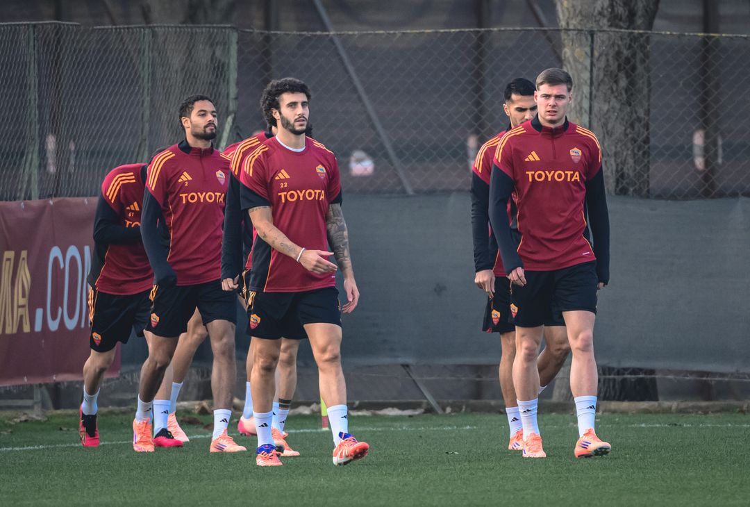 Trigoria, l’allenamento a due giorni da Roma-Como – FOTO GALLERY- immagine 1