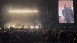 VIDEO / Gallagher e la frecciata all’Inter al concerto: “Grazie ai tifosi del Milan”
