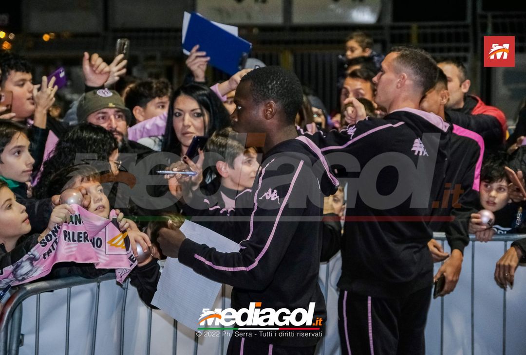 FOTO Palermo: Accardi, Saric e Gomes accendono l’albero al ‘Barbera’ (Gallery) - immagine 27