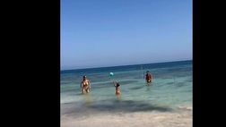 VIDEO / Lady Candreva, tiri al volo in acqua. “Mamma di maschi”