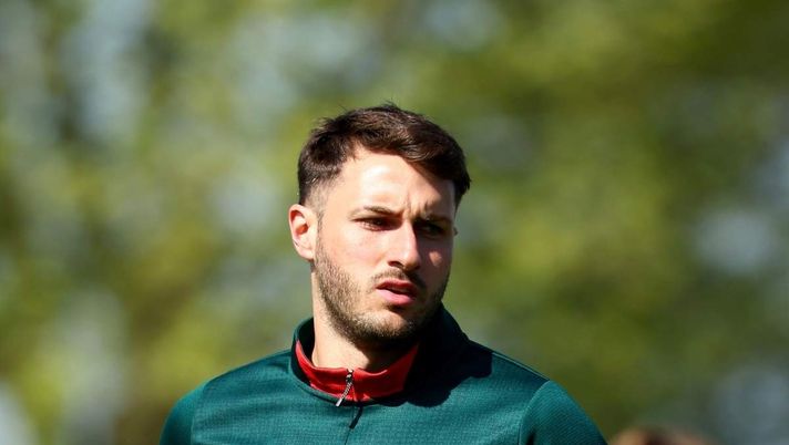 Santiago Giménez (attaccante AC Milan), qui durante una seduta di allenamento con i rossoneri a Milanello | News (Getty Images) Milan, spazio a Gimenez contro l'Udinese: il messicano non è titolare da ottobre