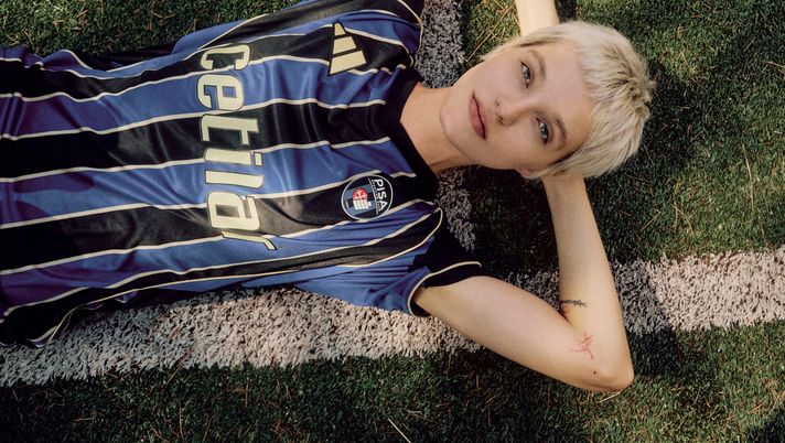 pisa-prima-maglia-home-2025-2026-oro-storia-tradizione