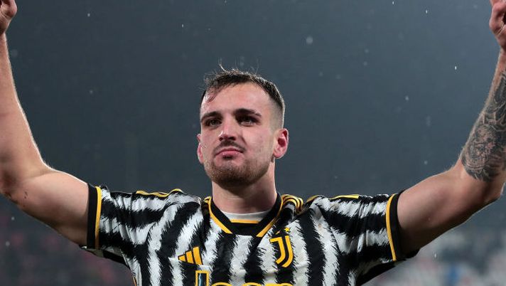 MONZA, ITALY - DECEMBER 01: Federico Gatti of Juventus celebrates after scoring the team's second goal during the Serie A TIM match between AC Monza and Juventus at U-Power Stadium on December 01, 2023 in Monza, Italy. (Photo by Emilio Andreoli/Getty Images) Tuttosport: “Juve, telefonata di Motta a Gatti: ecco in che ruolo lo schiererà” - immagine 1