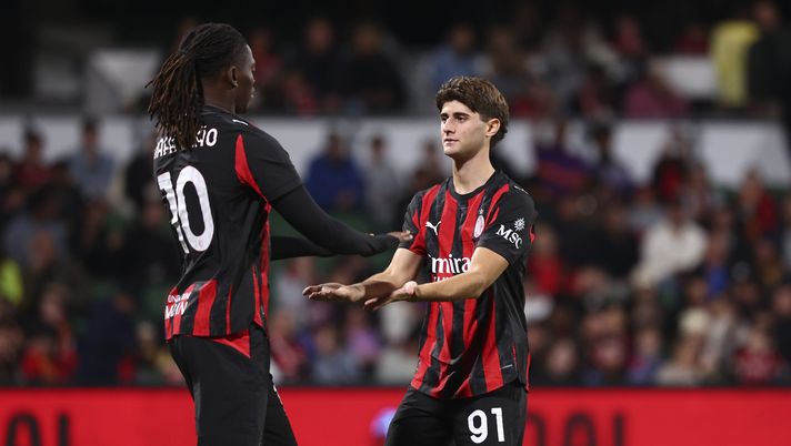 VN – La Fiorentina osserva un giovane talento del Catanzaro. Ampia concorrenza - immagine 1