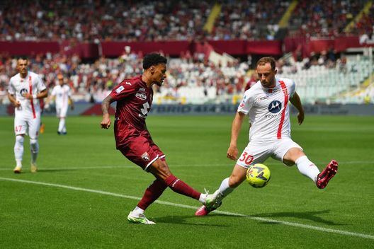 Getty Images Inter, riflessioni in corso per Gosens. Ecco l’intreccio che può liberare Carlos Augusto- immagine 3
