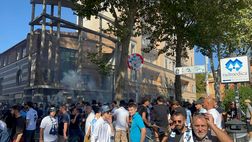 Lazio-Roma, tifosi a Ponte Milvio prima del derby – VIDEO