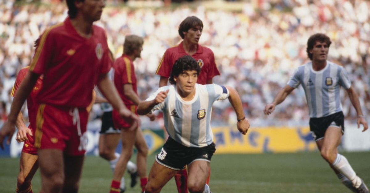 Nueva York, a subasta la camiseta de Maradona de la semifinal de México 86