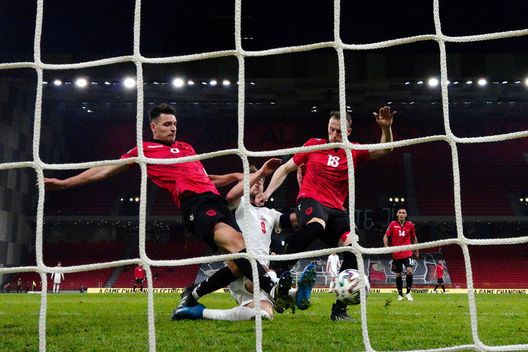 Ismajli si presenta: “Difesa a 3 o a 4 è indifferente. Ai tifosi del Torino dico…”- immagine 2