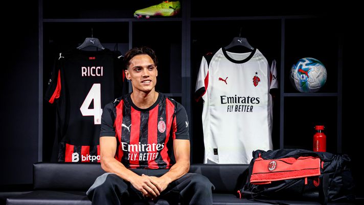 Ricci in conferenza: “Reijnders? Io sono io, sono qui per dare altro alla squadra” milan-tutti-i-numeri-4-storia-rossonera-samuele-ricci