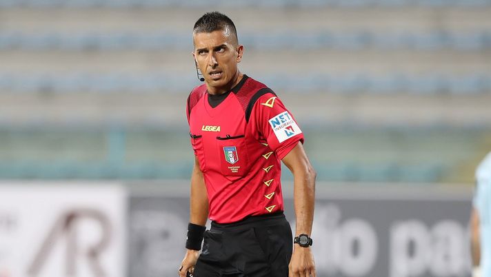 EMPOLI, ITALY - JULY 17: Livio Marinelli referee during the serie B match between FC Empoli and Virtus Entella at Stadio Carlo Castellani on July 17, 2020 in Empoli, Italy. (Photo by Gabriele Maltinti/Getty Images) Toro, ecco Marinelli: arbitro con poca esperienza e il cartellino facile - immagine 1