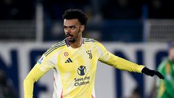 FLASH – Juve, infortunio per Veiga in Champions: cambio obbligato e stop da valutare