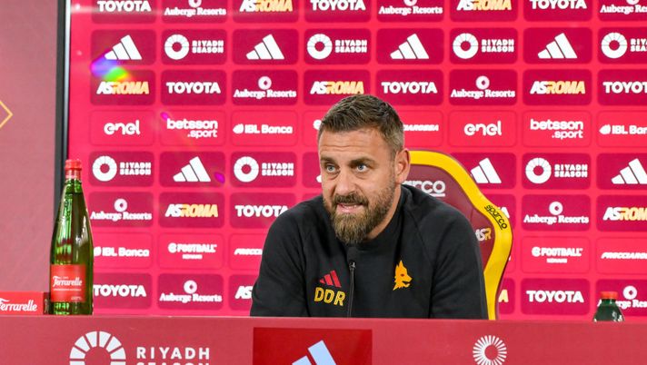 De Rossi: “L’allenatore forte si impone sul mercato. Chi arriva deve avere fame” - immagine 1