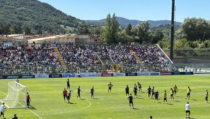 RILEGGI LIVE Castel di Sangro, problemi fisici per Osimhen e Rrahmani. Kvara in parte in gruppo - immagine 1