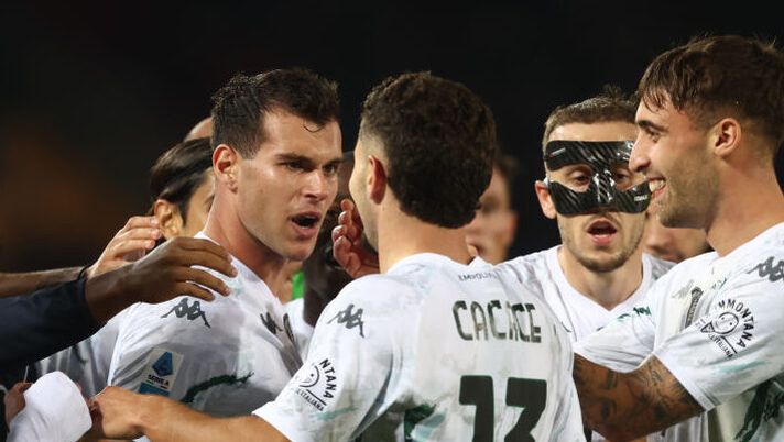 LECCE, ITALY - NOVEMBER 08: Pietro Pellegri of Empoli celebrates after scoring his team's opening goal during the Serie A match between Lecce and Empoli at Stadio Via del Mare on November 08, 2024 in Lecce, Italy. (Photo by Maurizio Lagana/Getty Images) Gazzetta esalta il migliore dell’Empoli: “Non stupisce più, partita sontuosa” - immagine 1