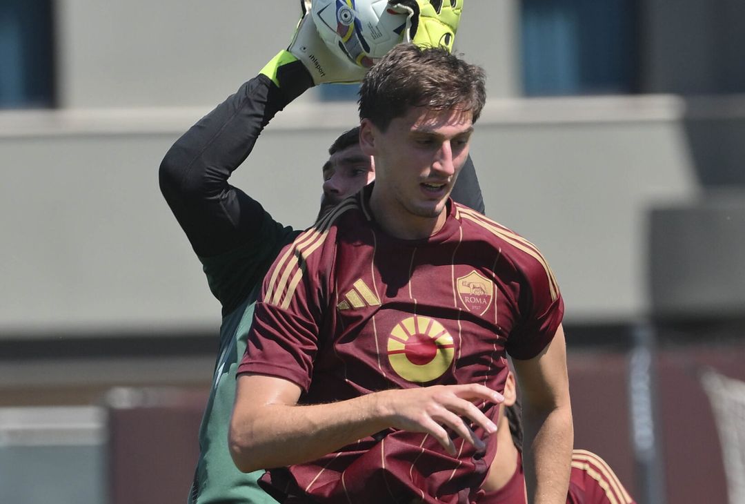 Roma, scarico a Trigoria e partitella con l’Ostiamare – FOTO GALLERY - immagine 27