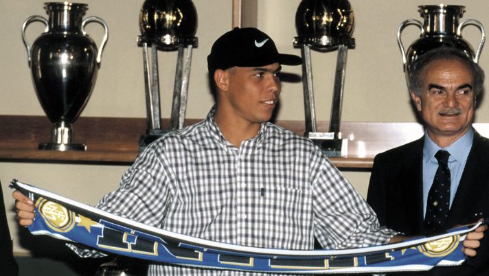 Ronaldo, l’agente: “Quando firmò con l’Inter incontrammo tre travestiti brasiliani che…” - immagine 1