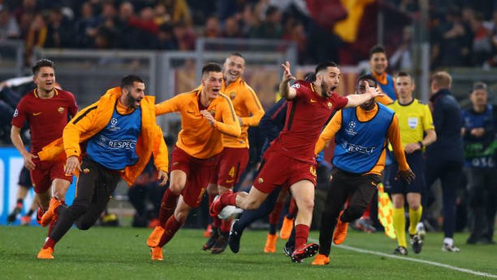 AS Roma v FC Barcelona : UEFA Champions League quarter-finals 2nd leg
Konstantin Manolas of Roma celebrates with the teammates after the decisive goal scored at Olimpico Stadium in Rome, Italy on April 10, 2018.
(Photo by Matteo Ciambelli/NurPhoto via Getty Images) Le rimonte più incredibili della Champions League: notti leggendarie che hanno fatto la storia - immagine 1
