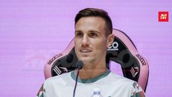 Verre in conferenza stampa: “Felice di essere tornato, il legame col Palermo è forte”