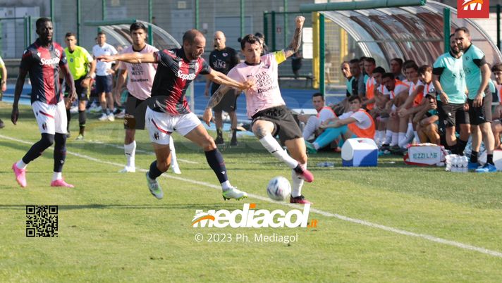Bologna-Genoa 1-1: De Silvestri al fotofinish salva Thiago Motta. Beffato Gilardino  Bologna-Genoa 1-1: De Silvestri al fotofinish salva Thiago Motta. Beffato Gilardino - immagine 1