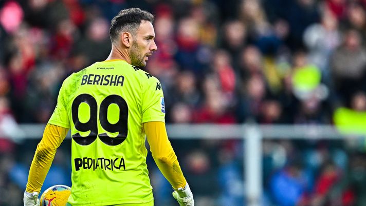 GENOA, ITALY - DECEMBER 2: Etrit Berisha of Empoli looks on during the Serie A TIM match between Genoa CFC and Empoli FC at Stadio Luigi Ferraris on December 2, 2023 in Genoa, Italy. (Photo by Simone Arveda/Getty Images) Cocchi (PianetaEmpoli): “Berisha? Sorpresa positiva, talvolta migliore in campo” - immagine 1