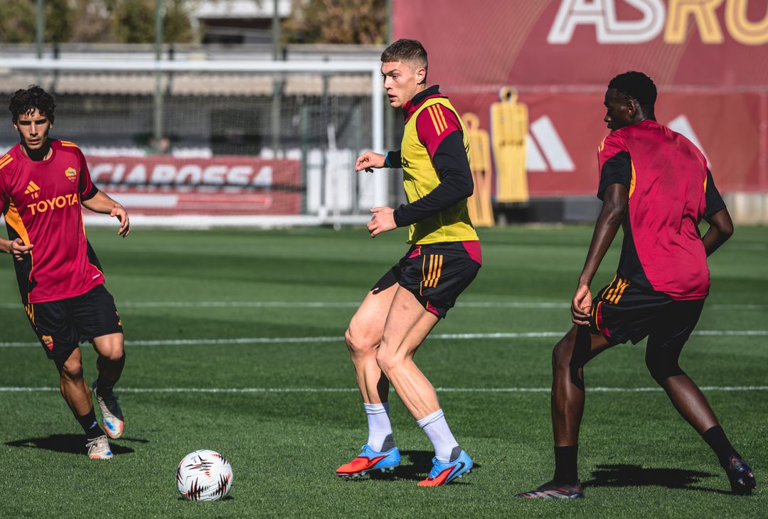Trigoria, l’allenamento a due giorni da Rangers-Roma – FOTO GALLERY - immagine 20