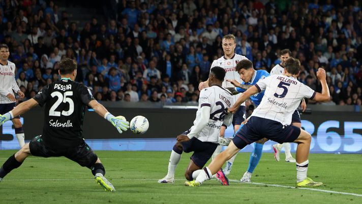 Serie A, Napoli-Bologna 2-3: decide Rowe nel finale. Conte rimane a +3 sulla Roma - immagine 1