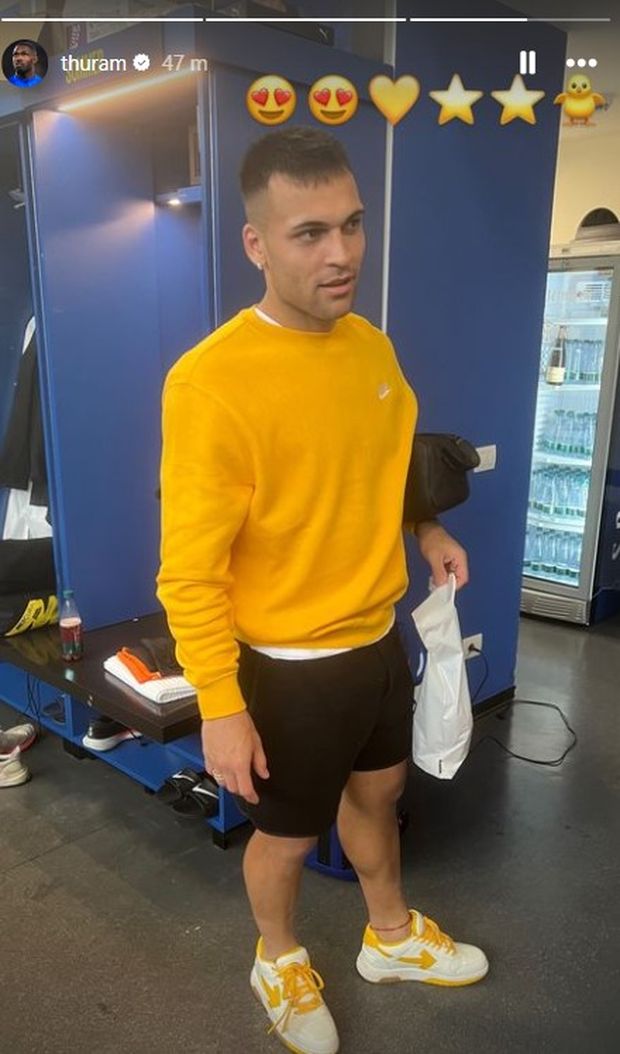 Lautaro si veste di giallo: Thuram lo prende in giro sui social- immagine 3