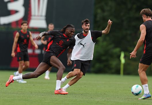 CAIRATE, ITALY - JULY 19: Rafael Leao nel pieno dello sforzo (Photo by Claudio Villa/AC Milan via Getty Images) Oggi a Milanello