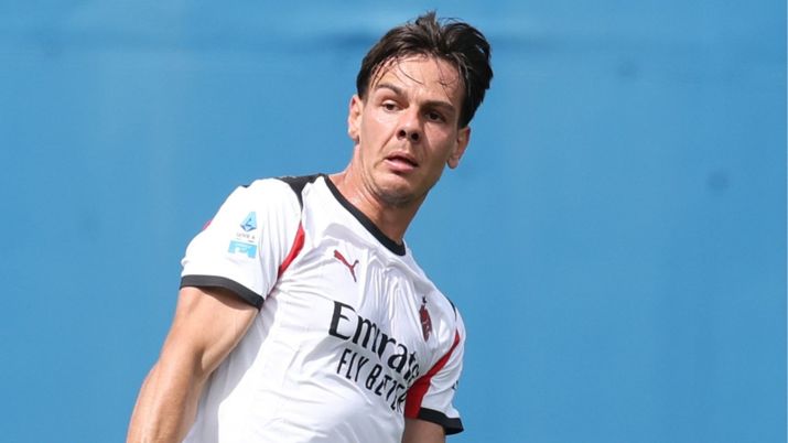 Ardon Jashari, centrocampista AC Milan, qui durante Sassuolo-Milan di Serie A
