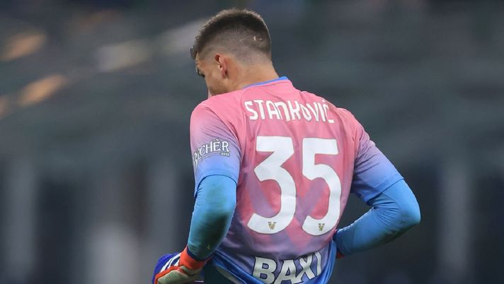 VIDEO / Parata senza senso di Filip Stankovic: salva così il Venezia con un clamoroso miracolo - immagine 1