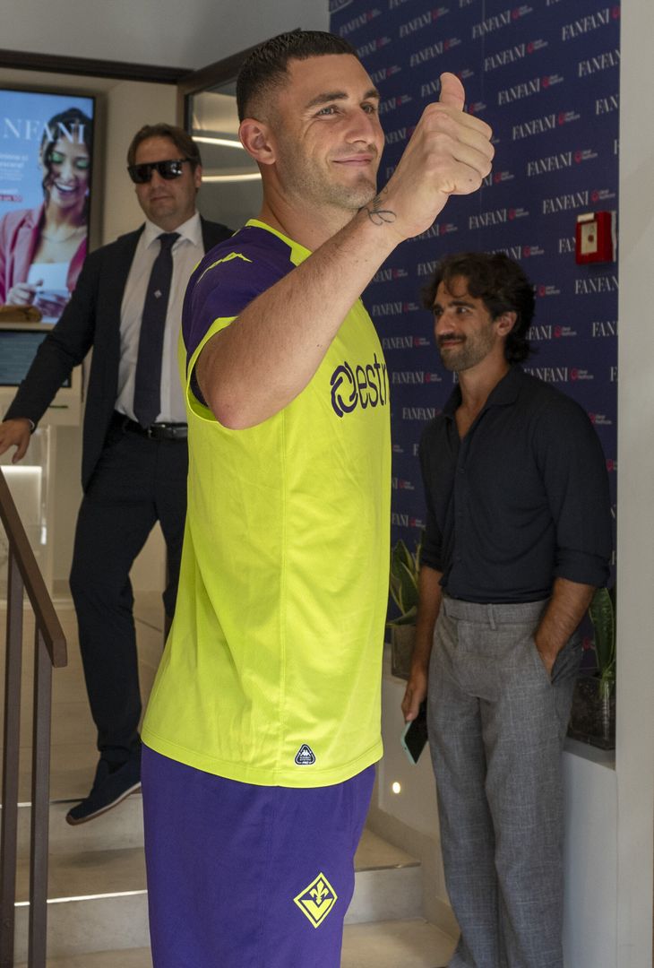 GALLERY VN – Ecco Piccoli alle visite mediche con la Fiorentina - immagine 17