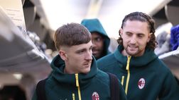 Il Milan a Roma: Tare e Allegri i primi a scendere dall’aereo