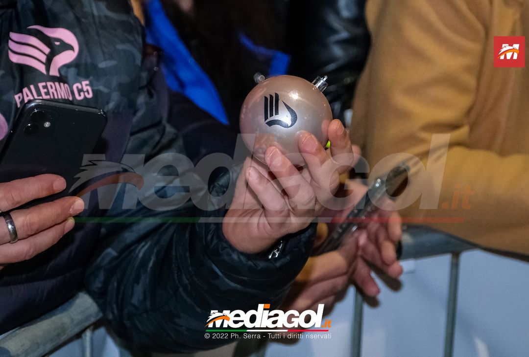 FOTO Palermo: Accardi, Saric e Gomes accendono l’albero al ‘Barbera’ (Gallery) - immagine 30