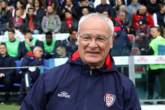 Claudio Ranieri, ex allenatore del Cagliari (Foto di Enrico Locci/Getty Images) Ranieri, fine corsa da leggenda: da Toldo a Kramaric, l’omaggio al mister gentiluomo (VIDEO)- immagine 2